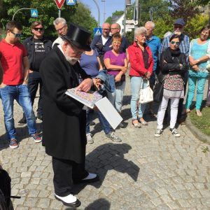 Herr Röntgen führt durch sein Lennep.
