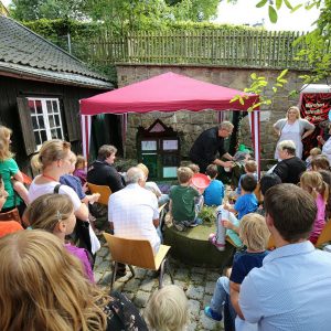 Blick in die Märchenecke beim Familienfest der Remscheider SPD am 14.08.2016.