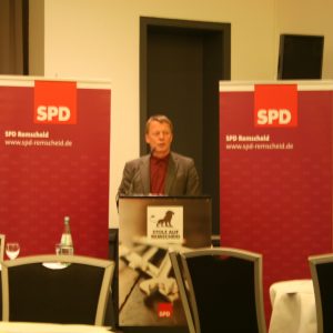 Burkhard Mast-Weisz bei der Vollversammlung der Remscheider SPD am 22.03.2014
