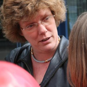 Petra Kammerevert im Gespräch in Remscheid