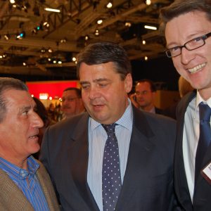 Luigi Costanzo, Sigmar Gabriel und Sven Wolf auf dem SPD Bundesparteitag in Dresden